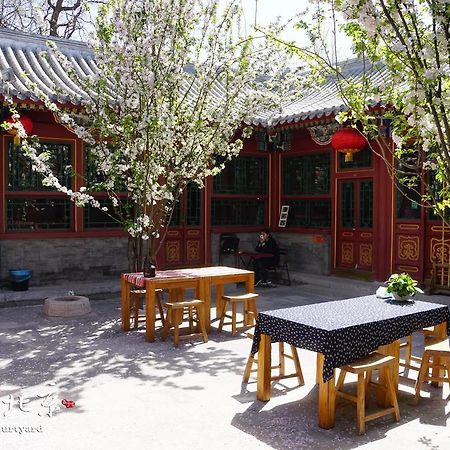 Готель Beijing Fly By Knight Courtyard Екстер'єр фото